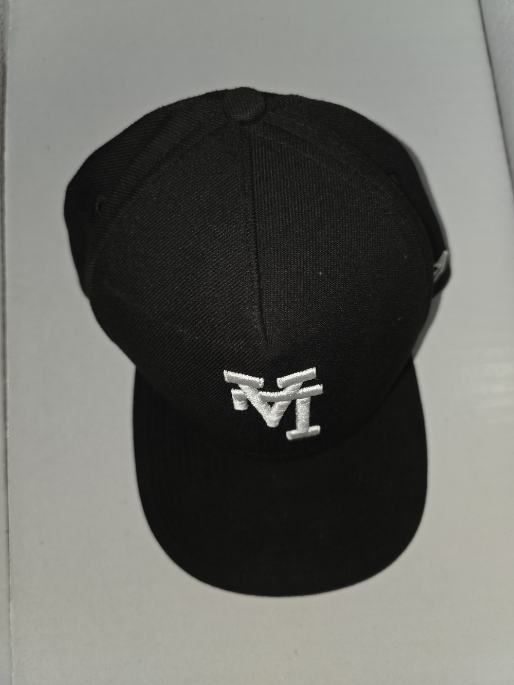 New Era 9FIFTY Black MLB Snapback Hat White Embroidered Logo One Size